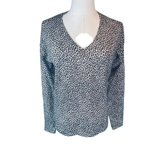 NWT Banana Republic Small Leopard Print V-Neck Merino Wool Sweater - Picture 7 of 15